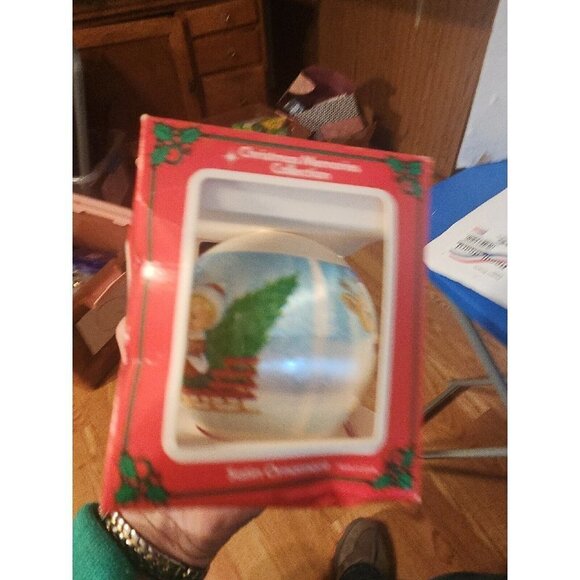 1993 Christmas Collectible Satin Ball Ornament USA boy With Sleigh - Picture 6 of 7